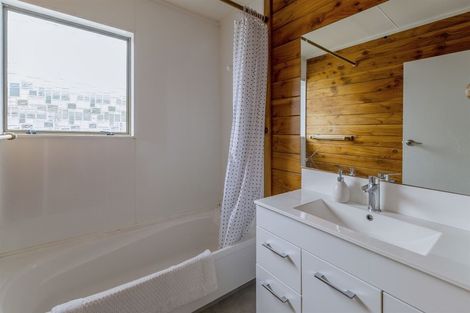 Photo of property in 18a Kanawa Street, Waikanae, 5036