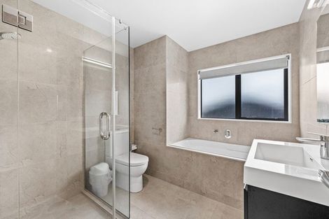 Photo of property in 11 Matisse Drive, West Harbour, Auckland, 0618