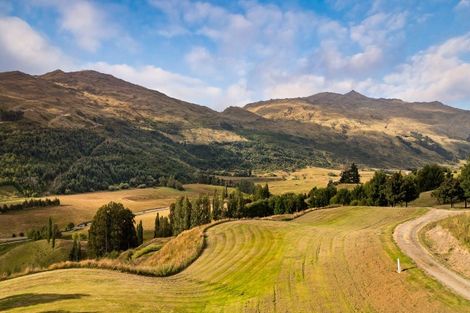 Photo of property in 80 Toka Road, Dalefield, Queenstown, 9371