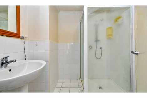 Photo of property in The Rennaissance, 4i/18 Ronwood Avenue, Manukau, Auckland, 2104