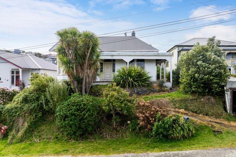 Photo of property in 32 Clifford Street, Dalmore, Dunedin, 9010
