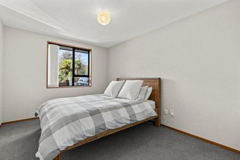 Photo of property in 1/8 Torvill And Dean Lane, Cashmere, Christchurch, 8022