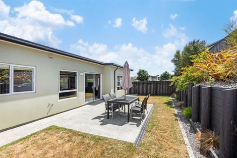 Photo of property in 7 Sumner Terrace, Aotea, Porirua, 5024