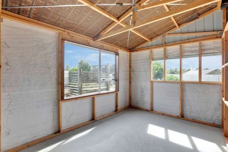 Photo of property in 15 Riverside Way, Amberley, 7410