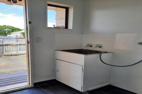 Photo of property in 100d Mako Mako Road, Levin, 5510