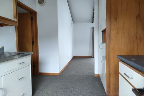 Photo of property in 1 Raekura Place, Redcliffs, Christchurch, 8081