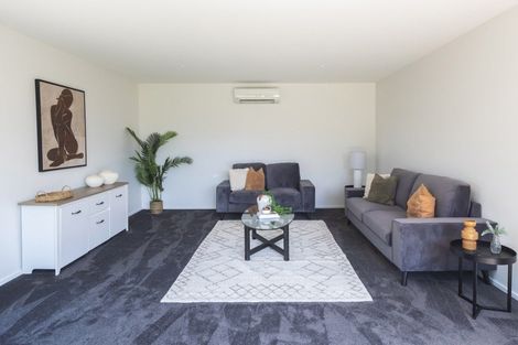 Photo of property in 17 Aratoro Place, Mount Pleasant, Christchurch, 8081