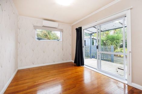 Photo of property in 140 Aokautere Drive, Fitzherbert, Palmerston North, 4410