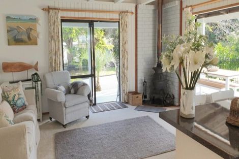 Photo of property in 131 Mckellar Place, Whangamata, 3620