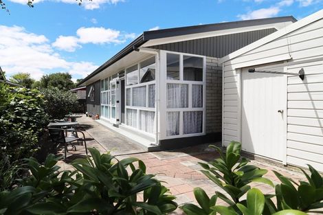 Photo of property in 2/204 Belvedere Road, Carterton, 5713
