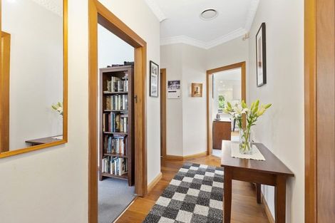 Photo of property in 11 Waikare Street, Karori, Wellington, 6012