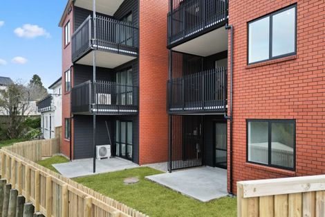 Photo of property in 1/12 Ruakiwi Road, Hamilton Lake, Hamilton, 3204