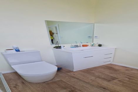 Photo of property in 6 Roxburgh Grove, Petone, Lower Hutt, 5012