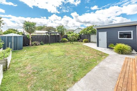 Photo of property in 3 Kamahi Street, Castlecliff, Whanganui, 4501