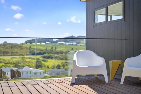 Photo of property in 244e West Hoe Heights, Orewa, 0931