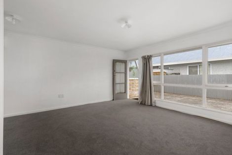 Photo of property in 2/504 Queen Street East, Hastings, 4122