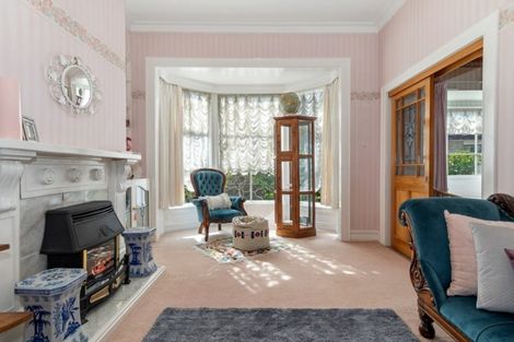 Photo of property in 90 Edgecumbe Road, Tauranga, 3110