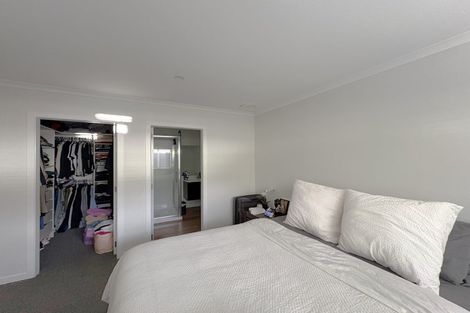 Photo of property in 108b Strand Crescent, Naenae, Lower Hutt, 5011