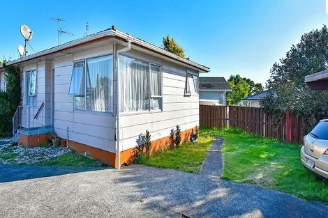 Photo of property in 2/15 Sharland Avenue, Manurewa, Auckland, 2102