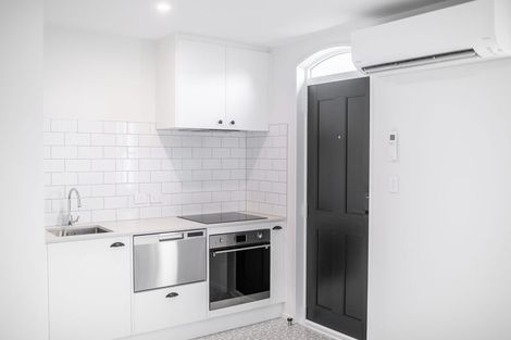 Photo of property in 6/12 Burke Street, Addington, Christchurch, 8024