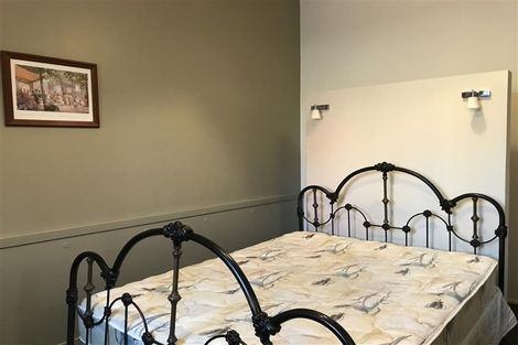 Photo of property in 37 Dowling Street, Dunedin Central, Dunedin, 9016