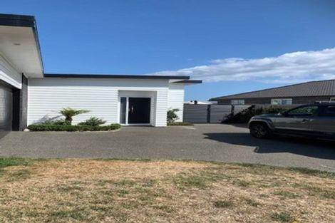 Photo of property in 48 Cupples Street, Papamoa Beach, Papamoa, 3118