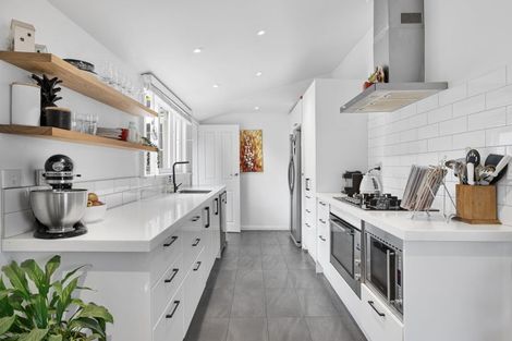 Photo of property in 12 Mays Road, St Albans, Christchurch, 8052