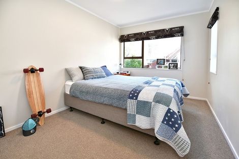Photo of property in 36 Surf Road, Stanmore Bay, Whangaparaoa, 0932