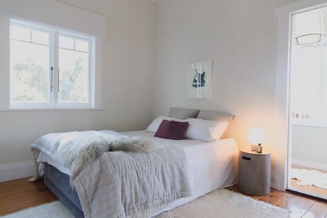 Photo of property in 112 Queen Street, Northcote Point, Auckland, 0627