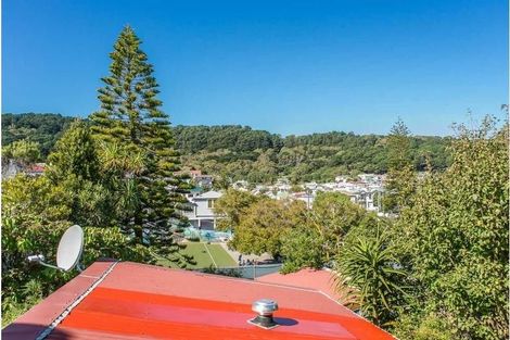 Photo of property in 12 Edge Hill, Mount Victoria, Wellington, 6011