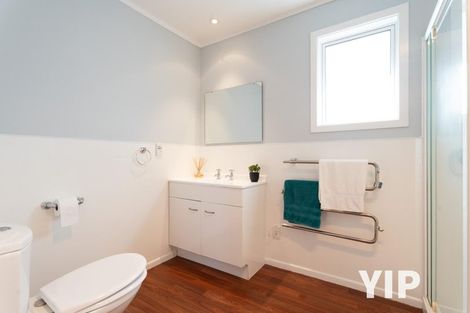 Photo of property in 18 Mandeville Crescent, Grenada Village, Wellington, 6037