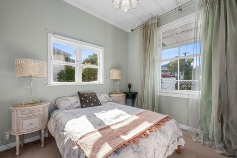 Photo of property in 1/59 Rawene Road, Birkenhead, Auckland, 0626