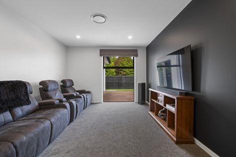 Photo of property in 4 Kiwitea Grove, Feilding, 4702