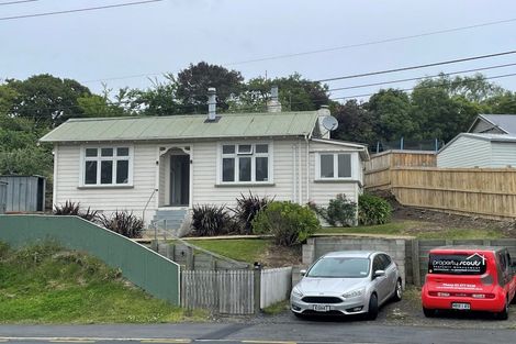 Photo of property in 190 Main South Road, Green Island, Dunedin, 9018