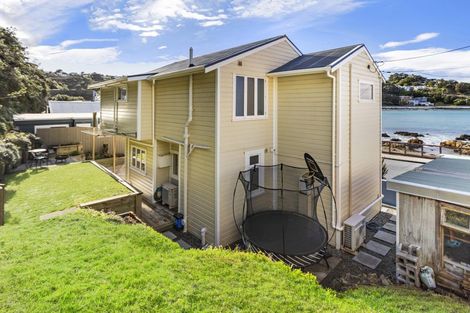Photo of property in 82 Owhiro Bay Parade, Owhiro Bay, Wellington, 6023