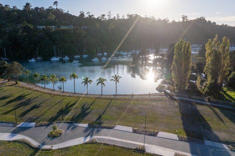 Photo of property in 2 Duck Creek Road, Stillwater, Silverdale, 0993