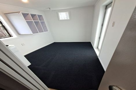 Photo of property in 2/21 Hythe Terrace, Mairangi Bay, Auckland, 0630