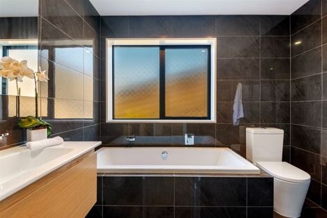 Photo of property in 3 The Terrace, Mount Pleasant, Christchurch, 8081