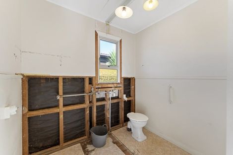 Photo of property in 31 Sanders Avenue, Westown, New Plymouth, 4310