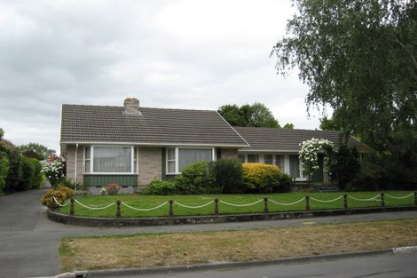 Photo of property in 4 Deepdale Street, Burnside, Christchurch, 8053