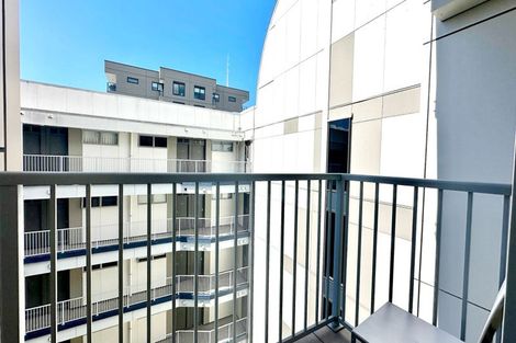 Photo of property in 10/11 Kingsway Avenue, Sandringham, Auckland, 1025