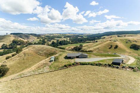 Photo of property in 1290 Taihape Road, Sherenden, Hastings, 4179