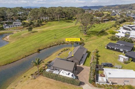 Photo of property in 107 Benjamin Place, Matarangi, Whitianga, 3592