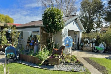 Photo of property in 37 Kinley Street, Rangiora, 7400
