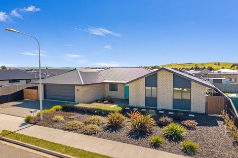 Photo of property in 4 Greenwood Place, Amberley, 7410