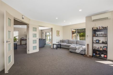 Photo of property in 30 Aotea Drive, Aotea, Porirua, 5024