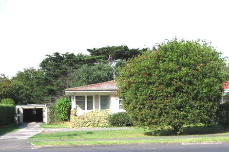 Photo of property in 120 Portage Road, New Lynn, Auckland, 0600