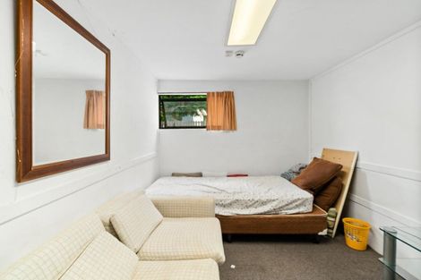Photo of property in 22 Bowen Street, Queenstown, 9300