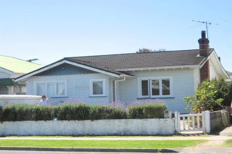 Photo of property in 297 Aberdeen Road, Gisborne, 4010