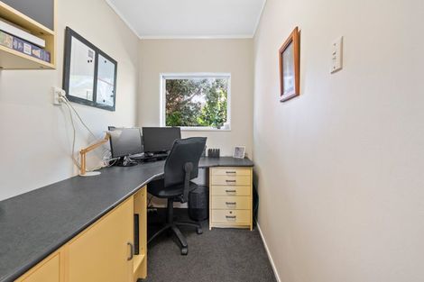 Photo of property in 33 Discovery Drive, Whitby, Porirua, 5024